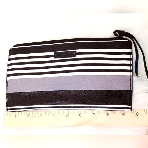 Vera Bradley Pebbled Faux Leather Wristlet‎ Wallet Gray Black With Flaws - Picture 8 of 8